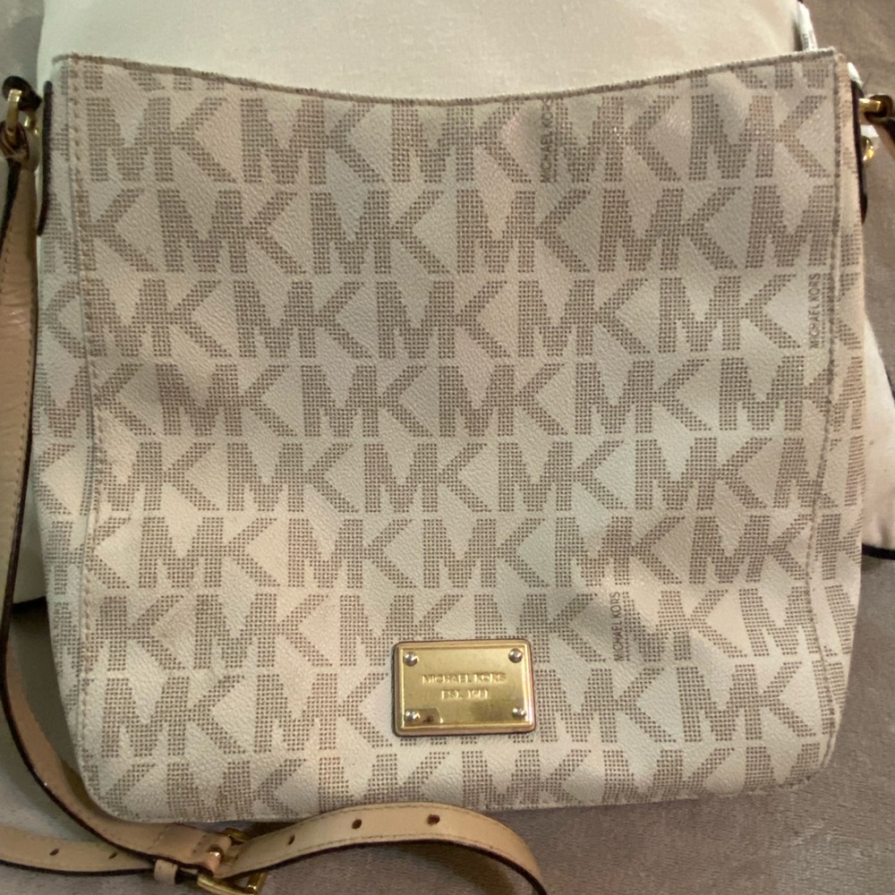 Michael Kors Crossbody